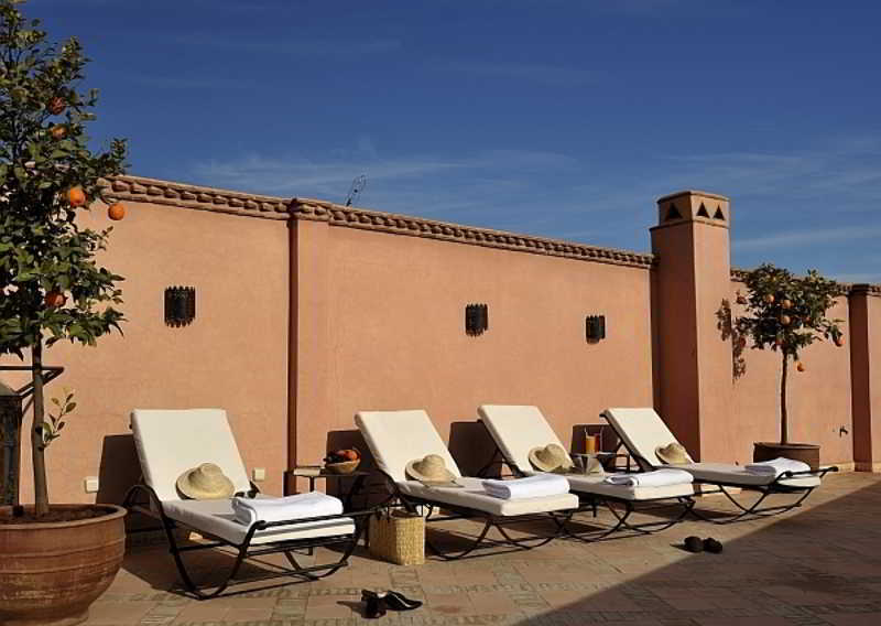 Riad Le Jardin D'Abdou Marrakesh Eksteriør bilde The pool at the hotel